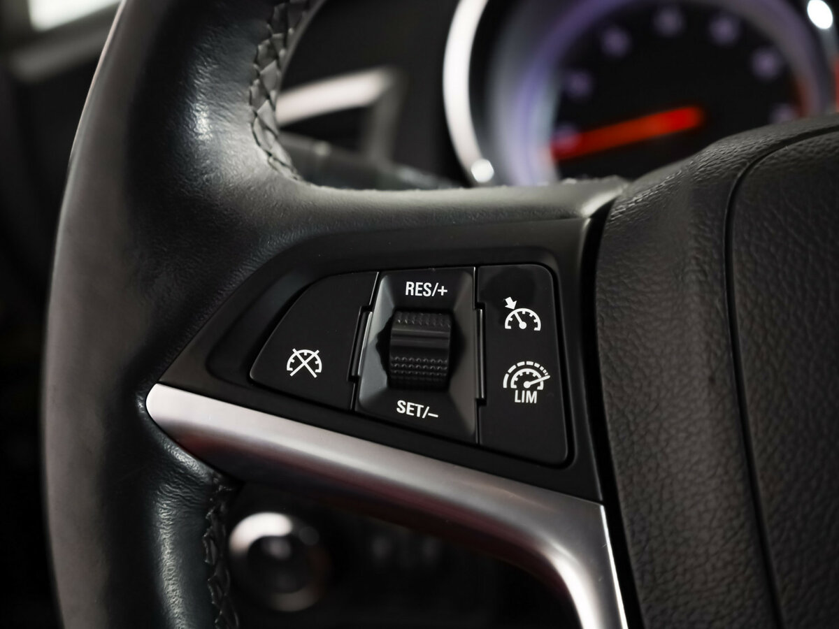 Opel Astra б/у, 2012, Механическая. Фото: #9