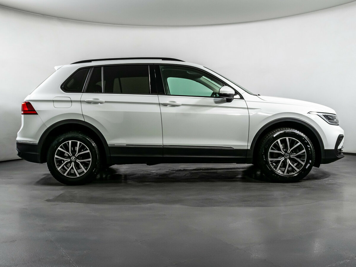 Volkswagen Tiguan б/у, 2022, Роботизированная. Фото: #3
