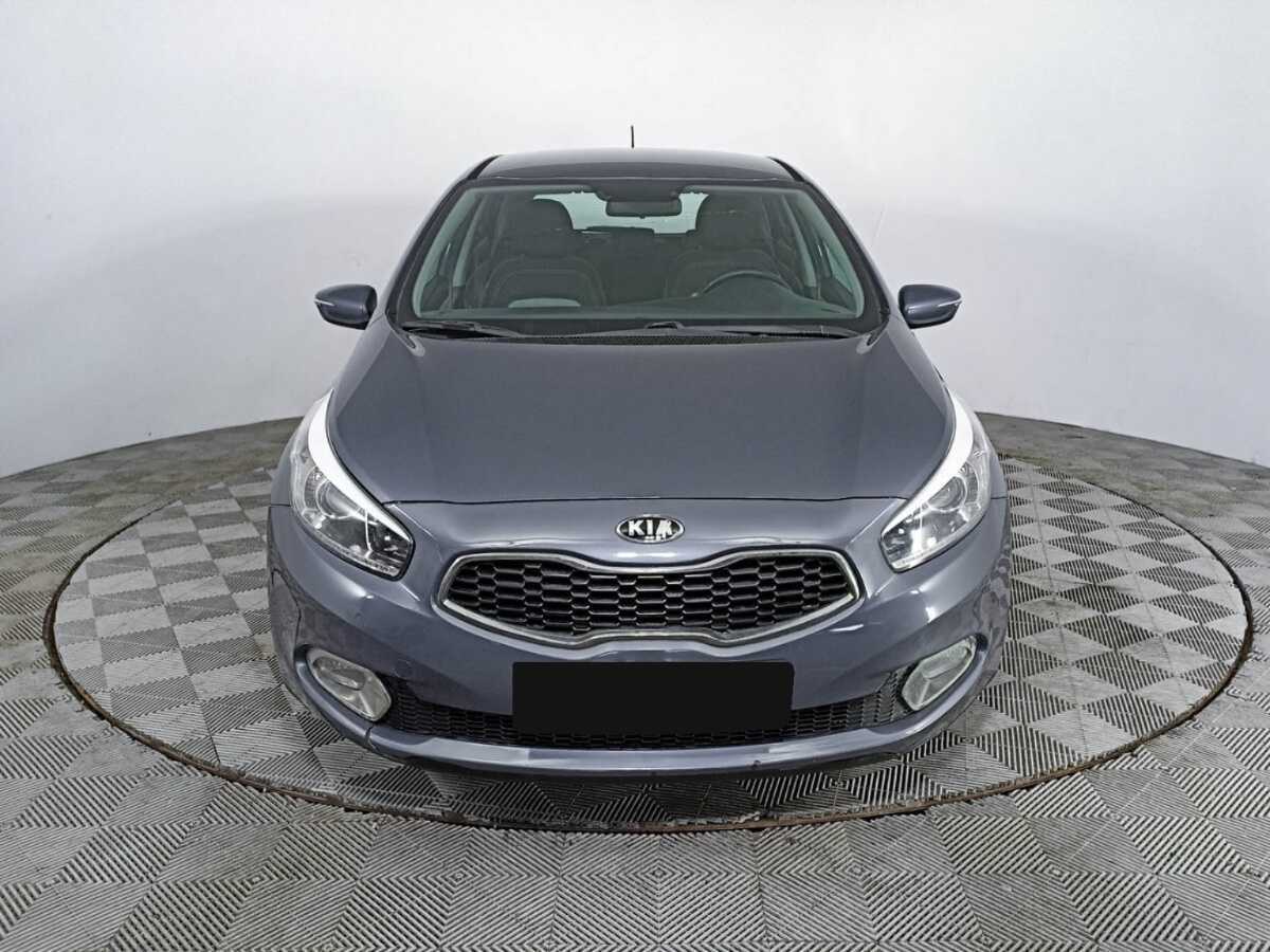 Kia Ceed б/у, 2014, Автоматическая. Фото: #1