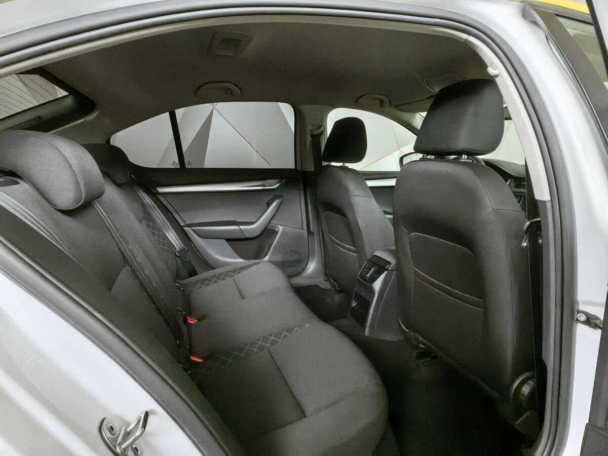 Skoda Octavia б/у, 2019, Механическая. Фото: #11