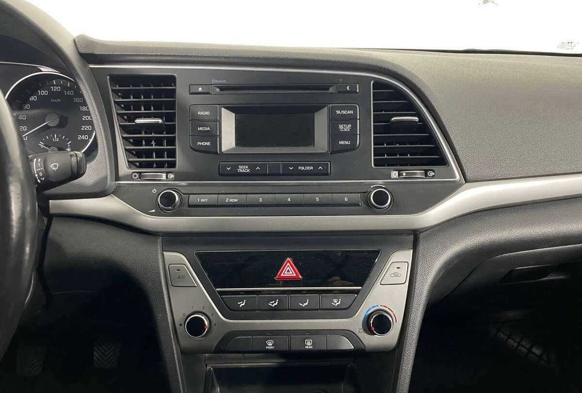 Hyundai Elantra б/у, 2017, Механическая. Фото: #10