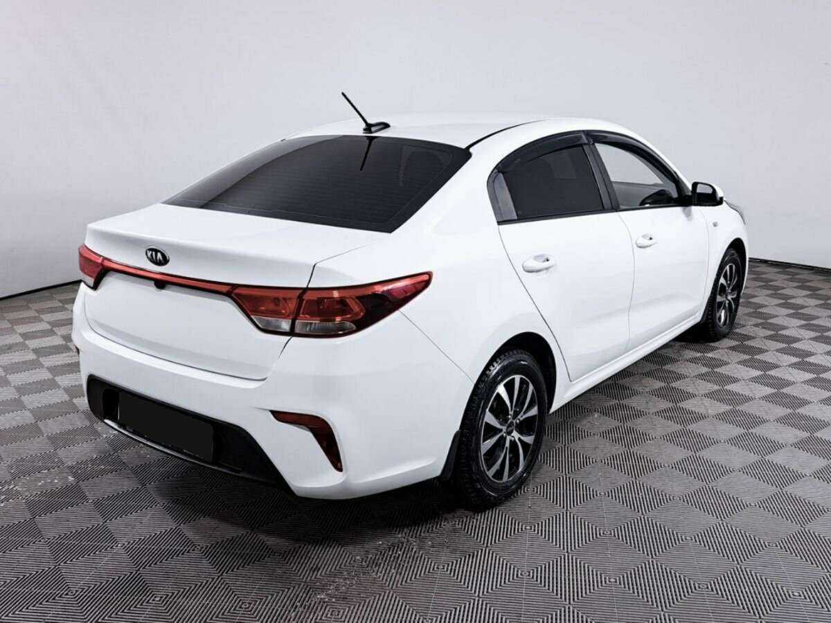 Kia Rio б/у, 2017, Автоматическая. Фото: #4