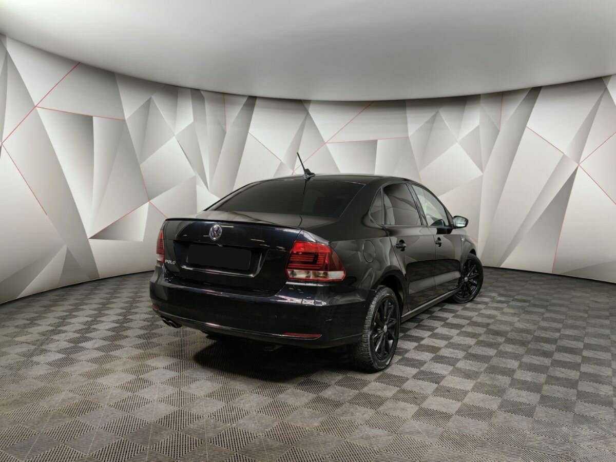 Volkswagen Polo б/у, 2018, Роботизированная. Фото: #1