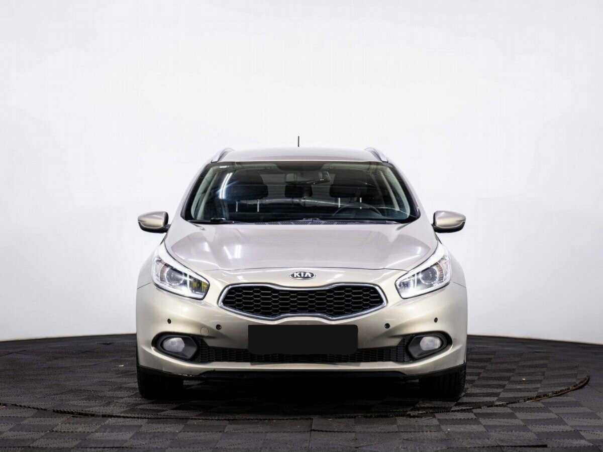 Kia Ceed б/у, 2013, Механическая. Фото: #1
