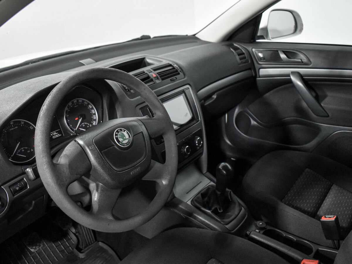 Skoda Octavia б/у, 2012, Механическая. Фото: #8