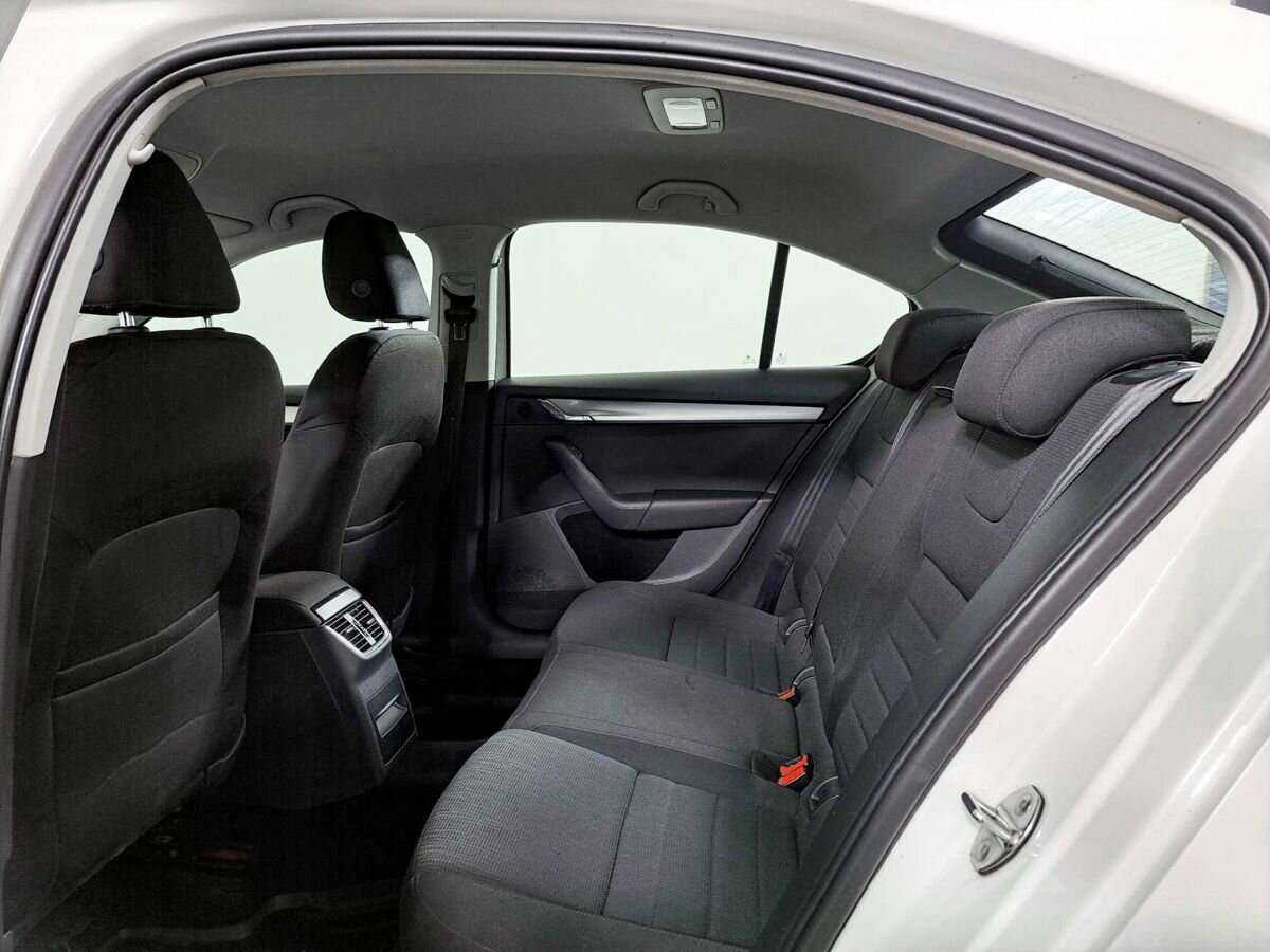 Skoda Octavia б/у, 2014, Роботизированная. Фото: #9