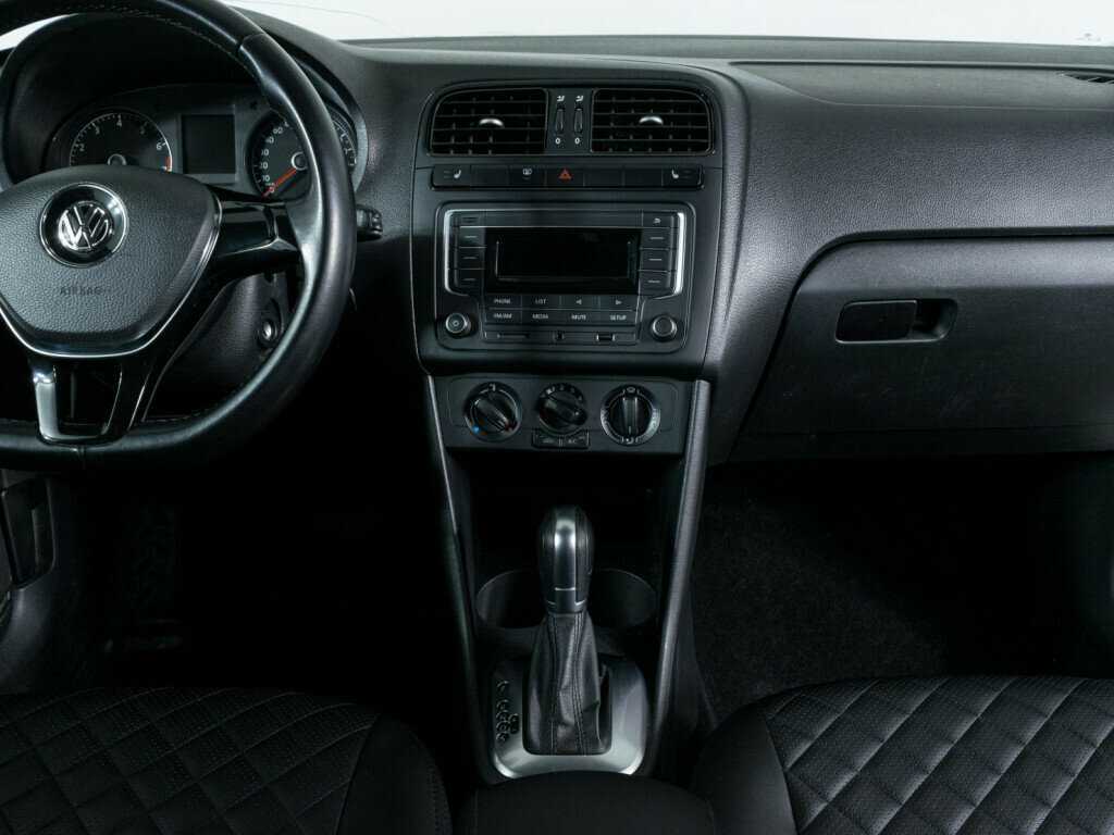 Volkswagen Polo б/у, 2016, Автоматическая. Фото: #8