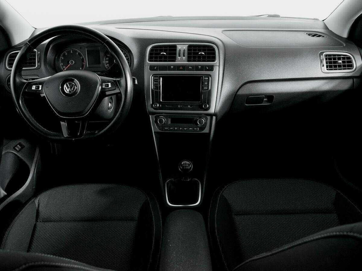 Volkswagen Polo б/у, 2018, Механическая. Фото: #9