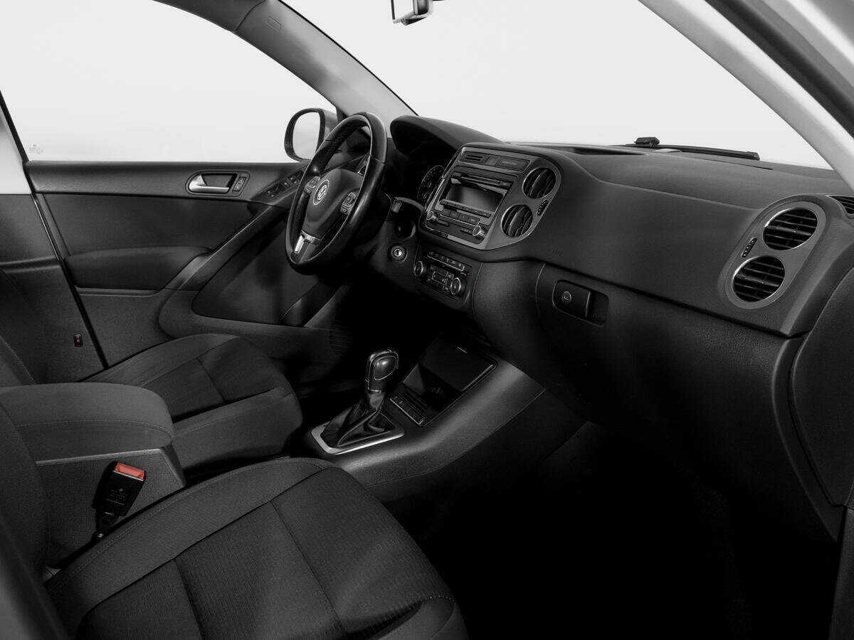 Volkswagen Tiguan б/у, 2014, Роботизированная. Фото: #5