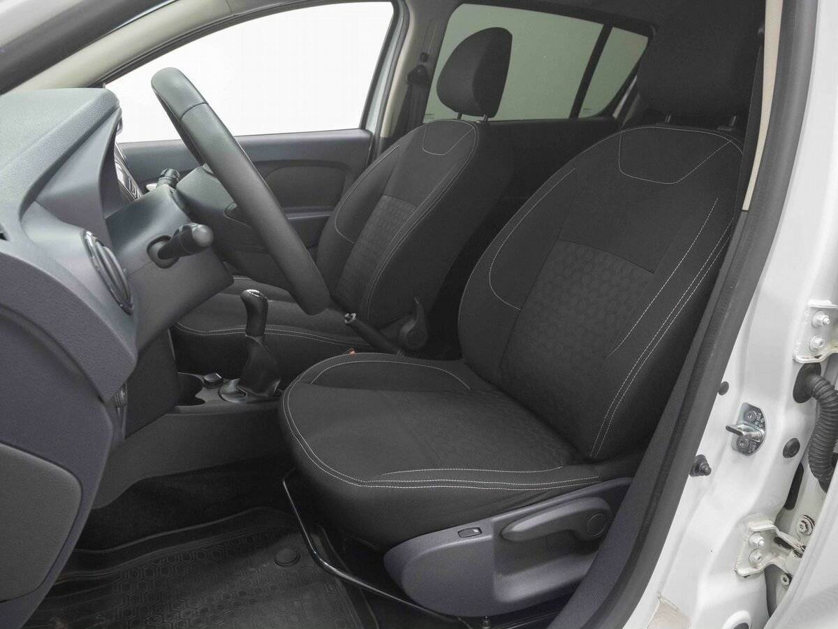 Renault Sandero б/у, 2016, Механическая. Фото: #7