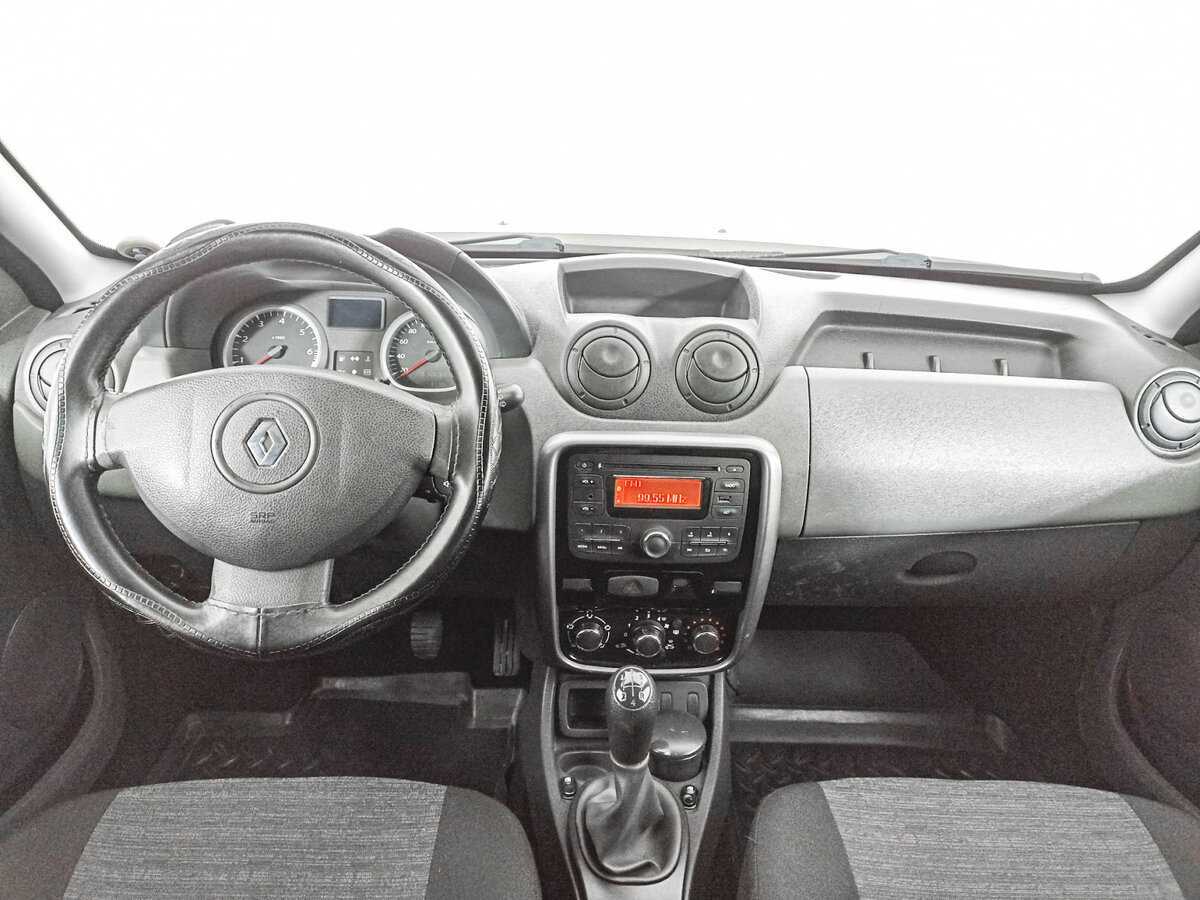 Renault Duster б/у, 2012, Механическая. Фото: #11