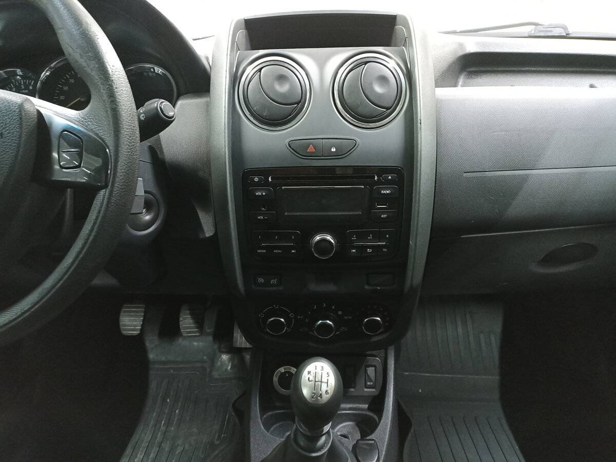 Renault Duster б/у, 2015, Механическая. Фото: #14