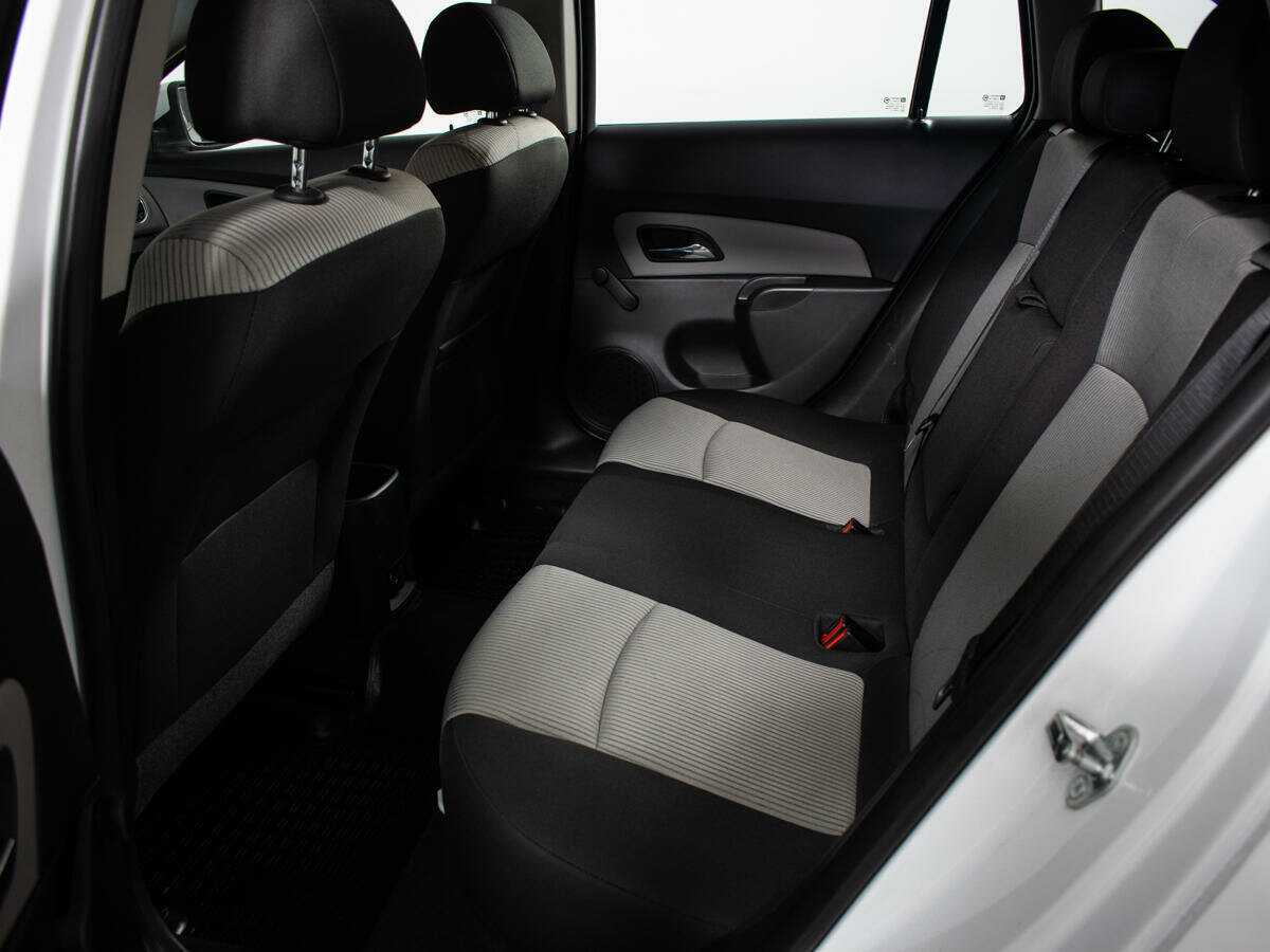 Chevrolet Cruze б/у, 2014, Механическая. Фото: #9