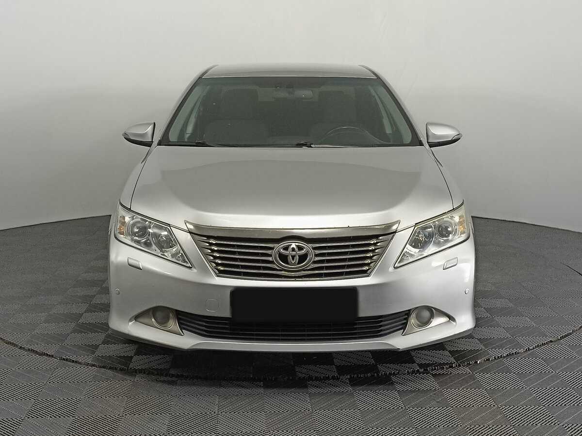 Toyota Camry б/у, 2013, Автоматическая. Фото: #1