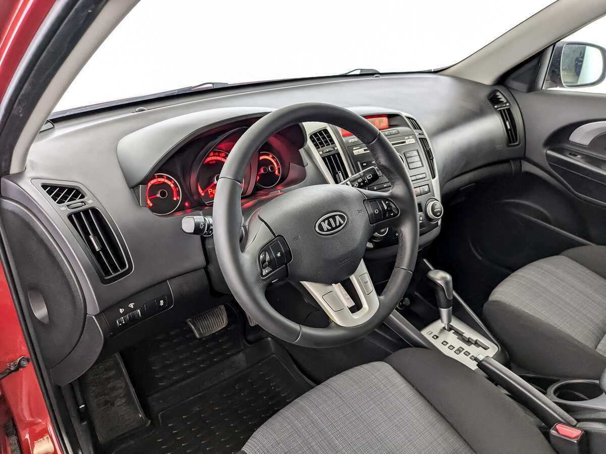 Kia Ceed б/у, 2012, Автоматическая. Фото: #13