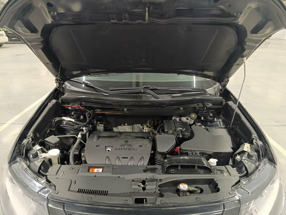 Mitsubishi Outlander б/у, 2021, Вариатор. Фото: #8