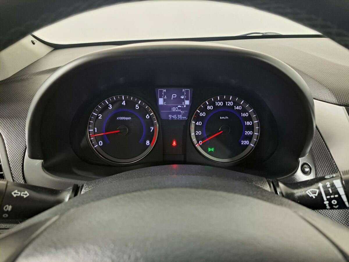 Hyundai Solaris б/у, 2015, Автоматическая. Фото: #10