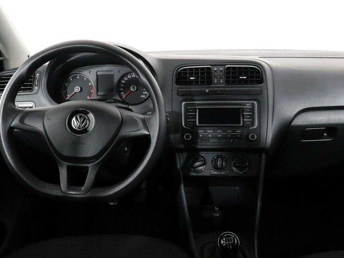 Volkswagen Polo б/у, 2015, Механическая. Фото: #8