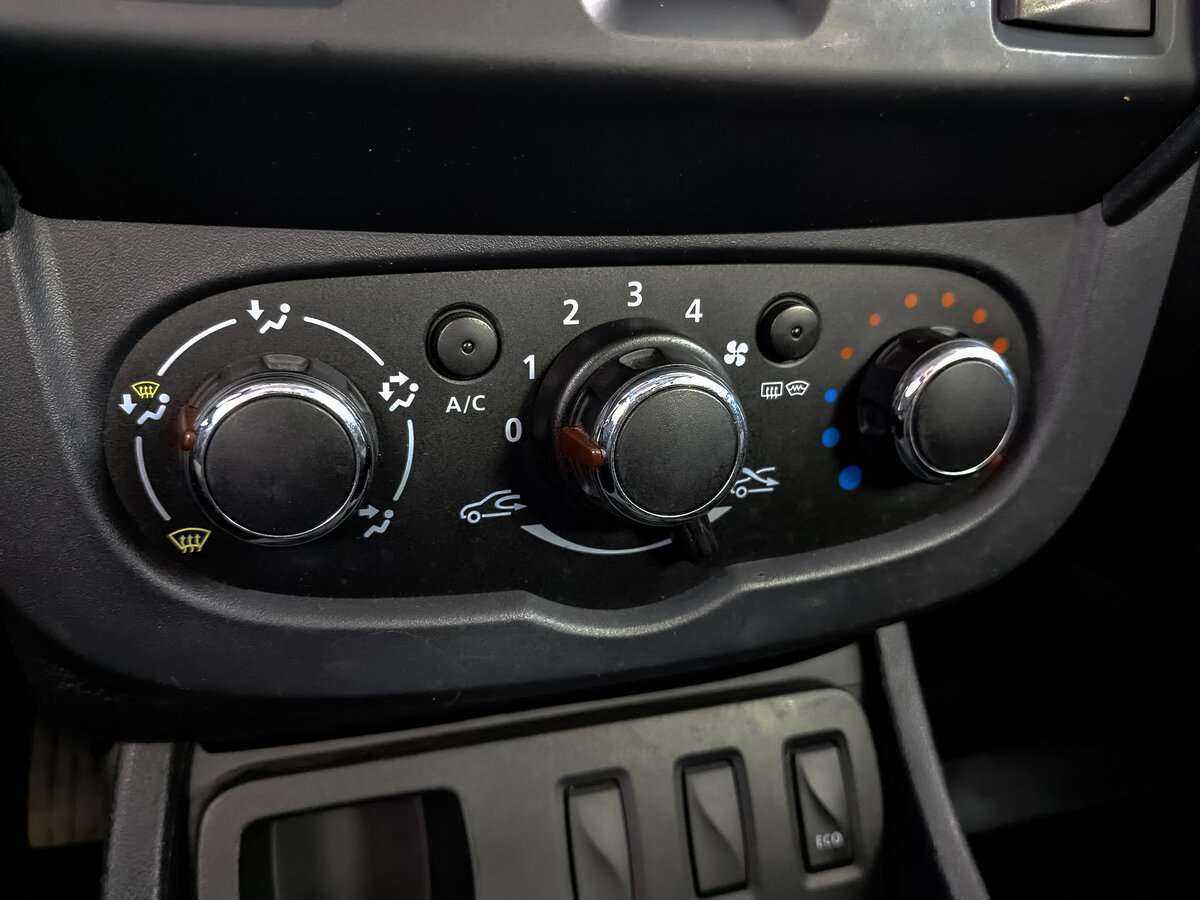 Renault Duster б/у, 2016, Механическая. Фото: #24