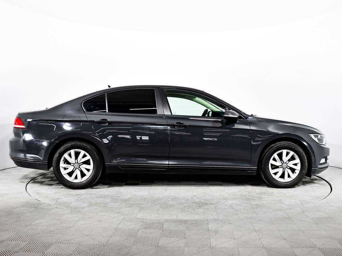 Volkswagen Passat б/у, 2017, Роботизированная. Фото: #3