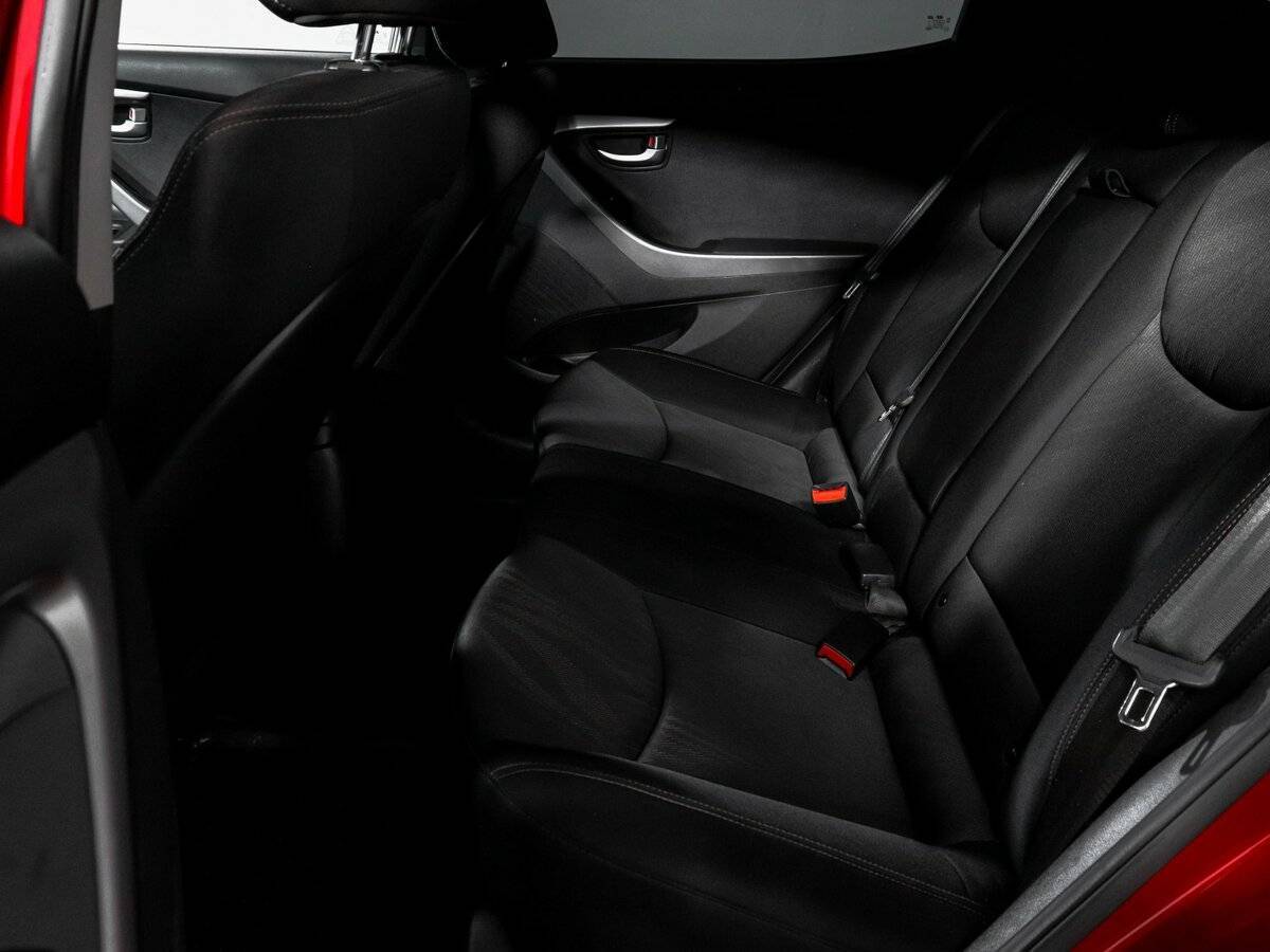 Hyundai Elantra б/у, 2015, Автоматическая. Фото: #9