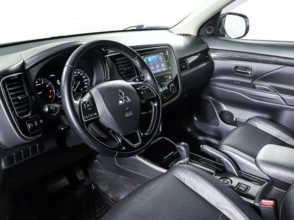 Mitsubishi Outlander б/у, 2017, Вариатор. Фото: #12