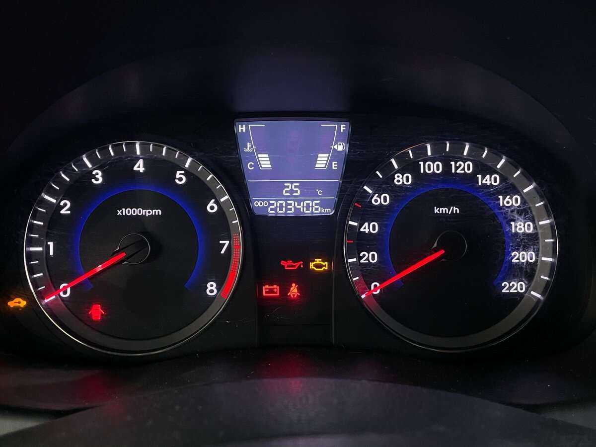 Hyundai Solaris б/у, 2013, Механическая. Фото: #10