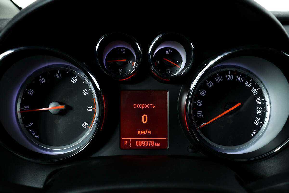 Opel Astra б/у, 2014, Автоматическая. Фото: #9