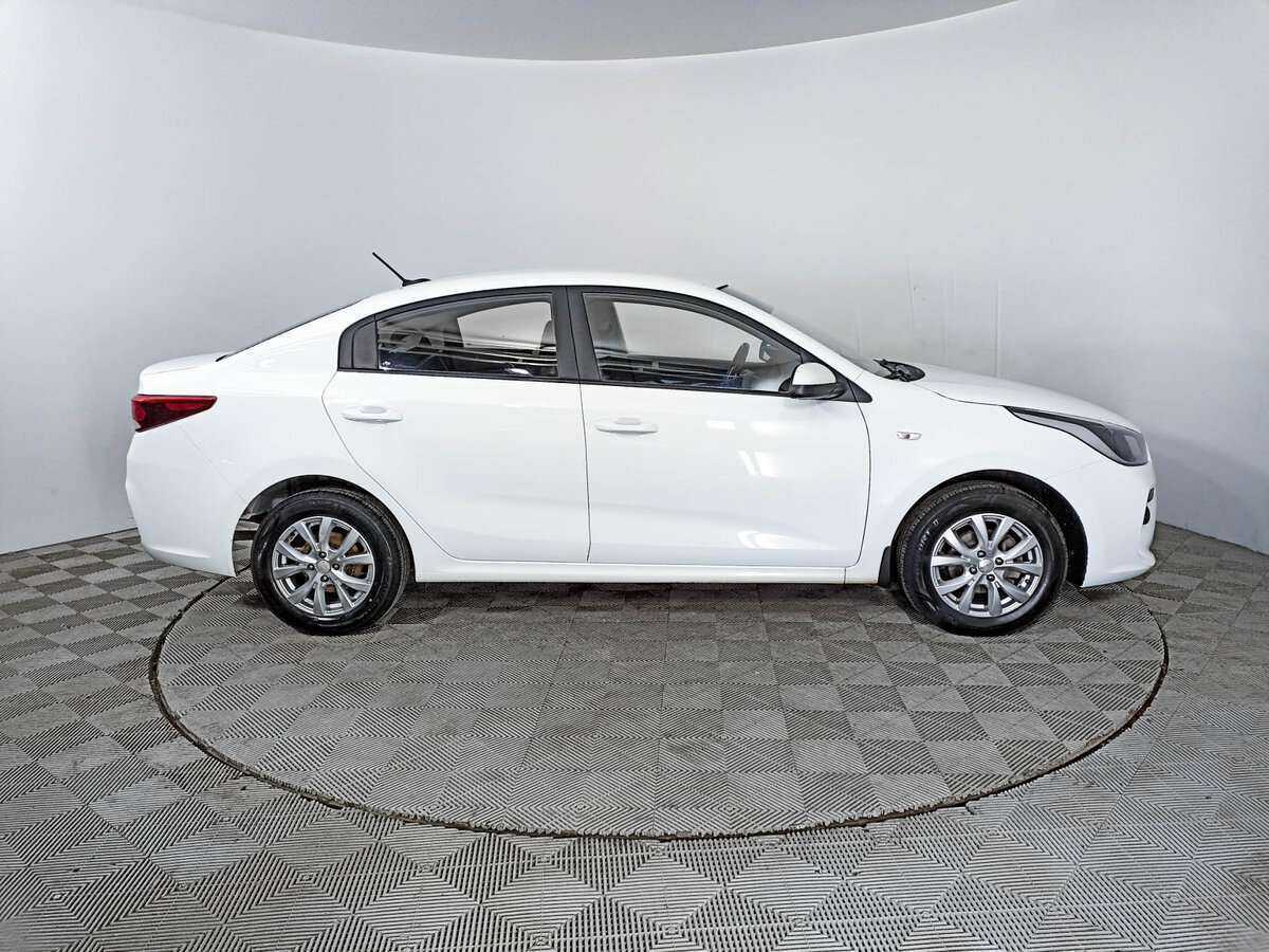 Kia Rio б/у, 2018, Автоматическая. Фото: #3