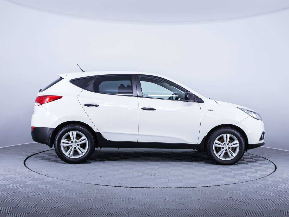 Hyundai ix35 б/у, 2012, Механическая. Фото: #3