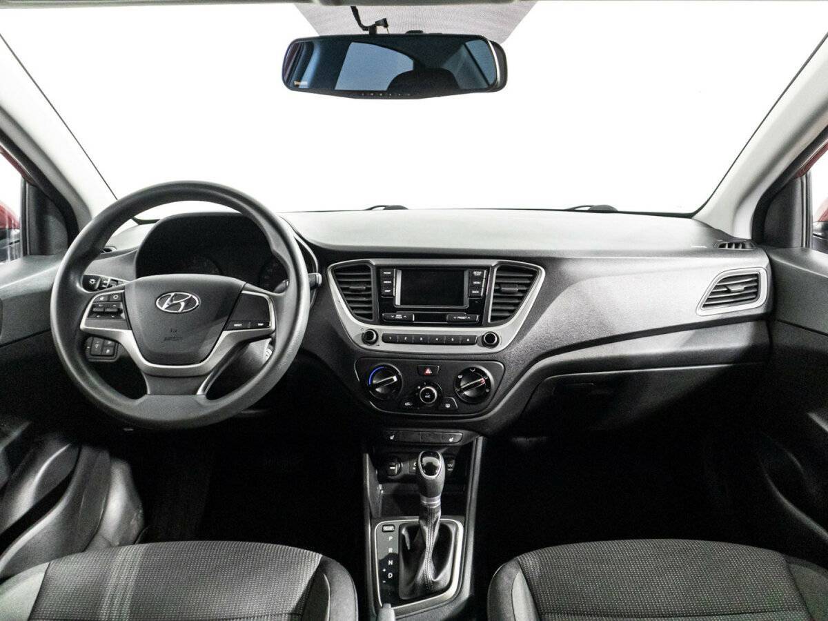 Hyundai Solaris б/у, 2018, Автоматическая. Фото: #12