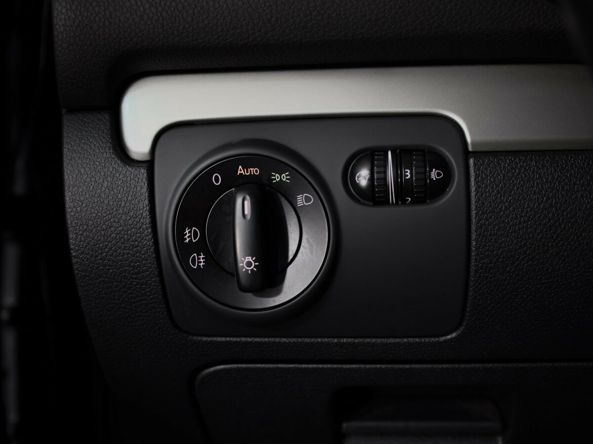 Volkswagen Golf б/у, 2012, Механическая. Фото: #13