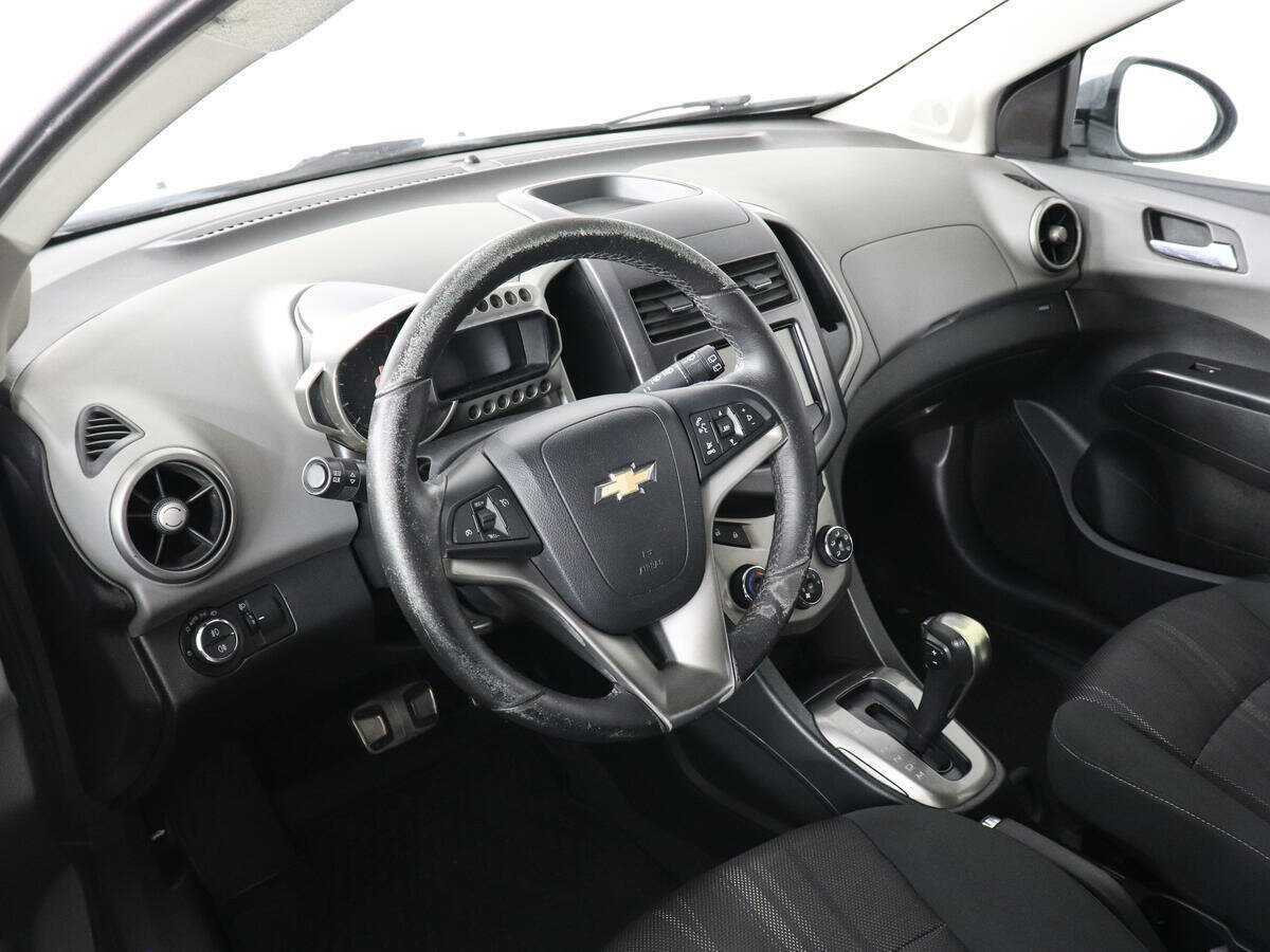 Chevrolet Aveo б/у, 2014, Автоматическая. Фото: #4