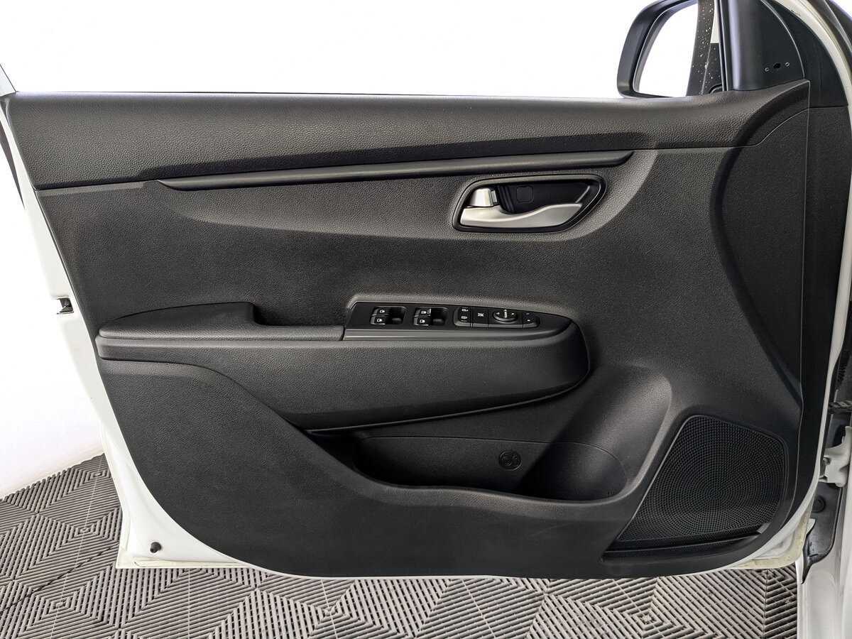 Kia Rio б/у, 2018, Механическая. Фото: #18