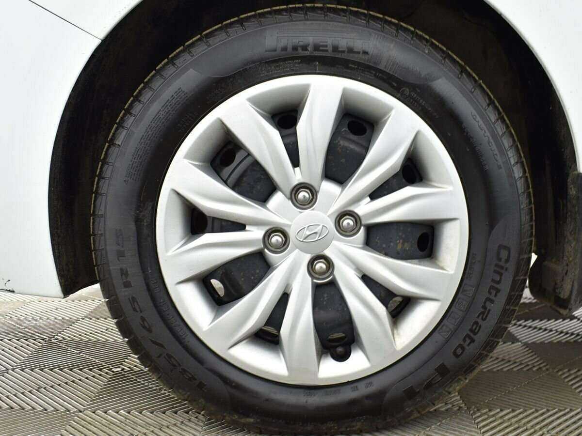 Hyundai Solaris б/у, 2018, Механическая. Фото: #7