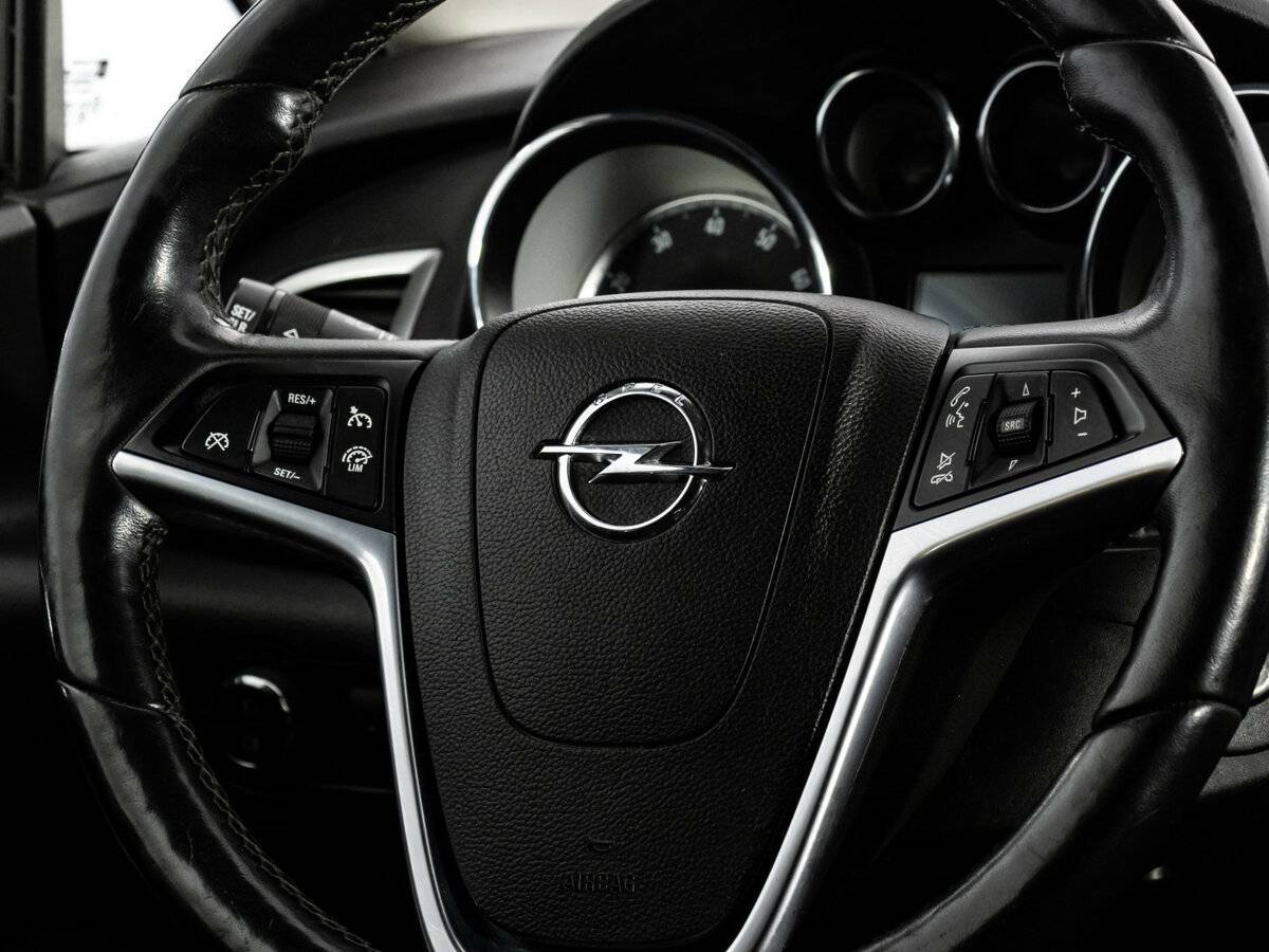 Opel Astra б/у, 2012, Автоматическая. Фото: #8