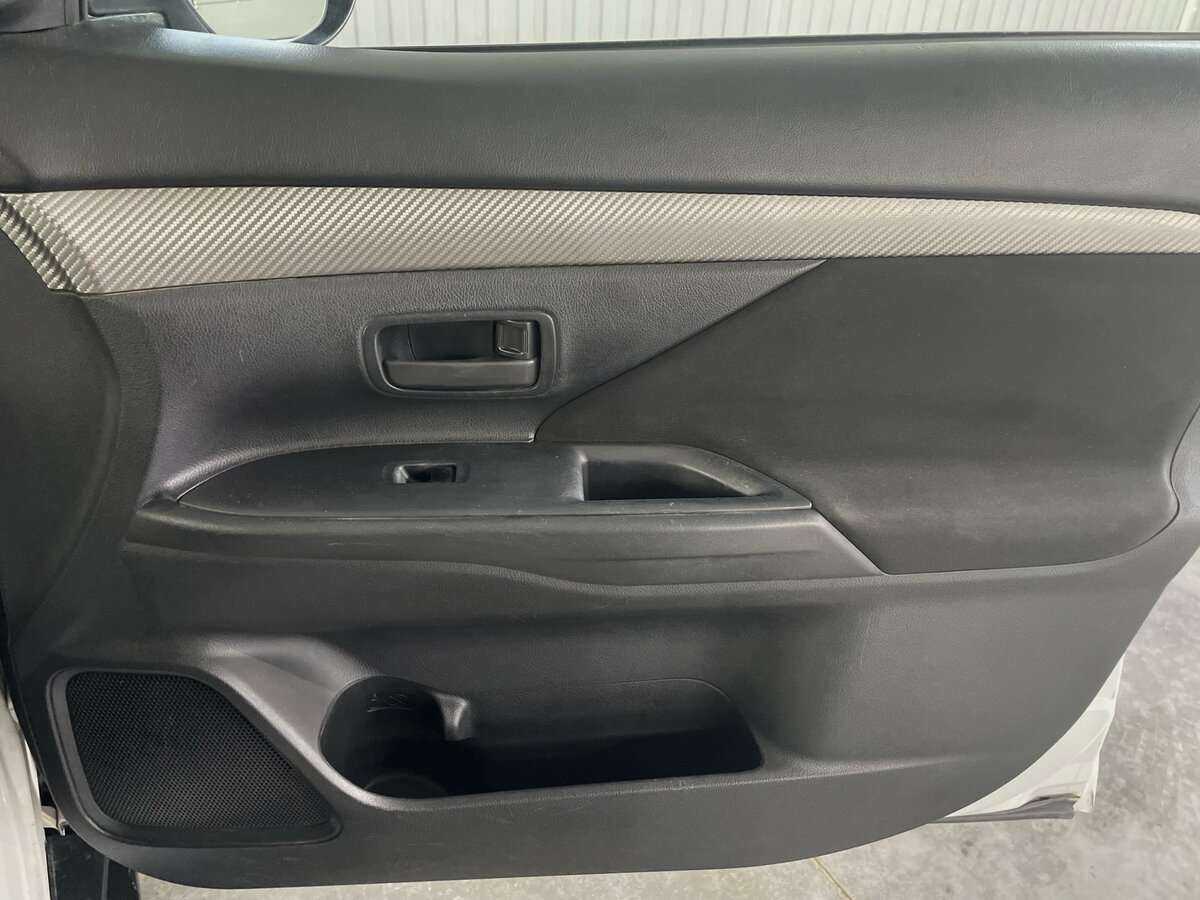 Mitsubishi Outlander б/у, 2013, Вариатор. Фото: #18