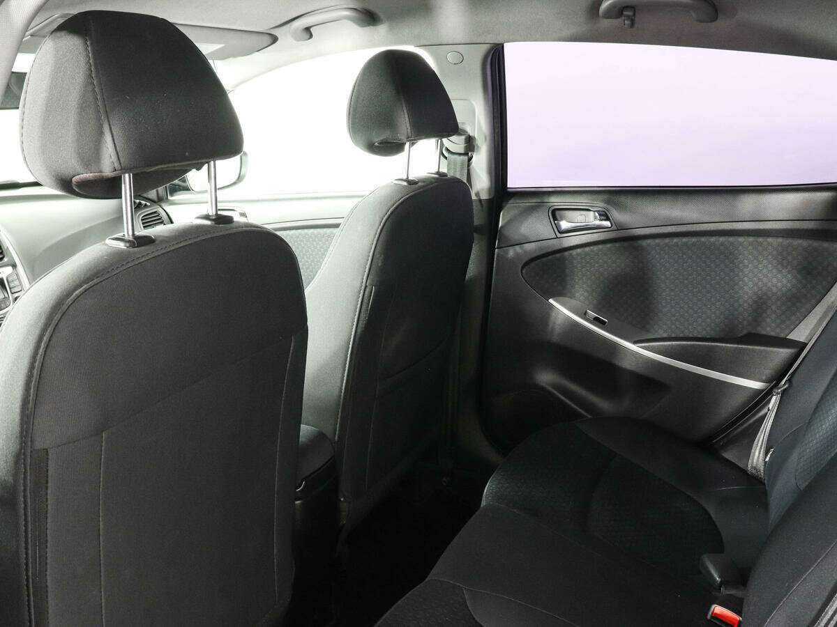 Hyundai Solaris б/у, 2012, Автоматическая. Фото: #7