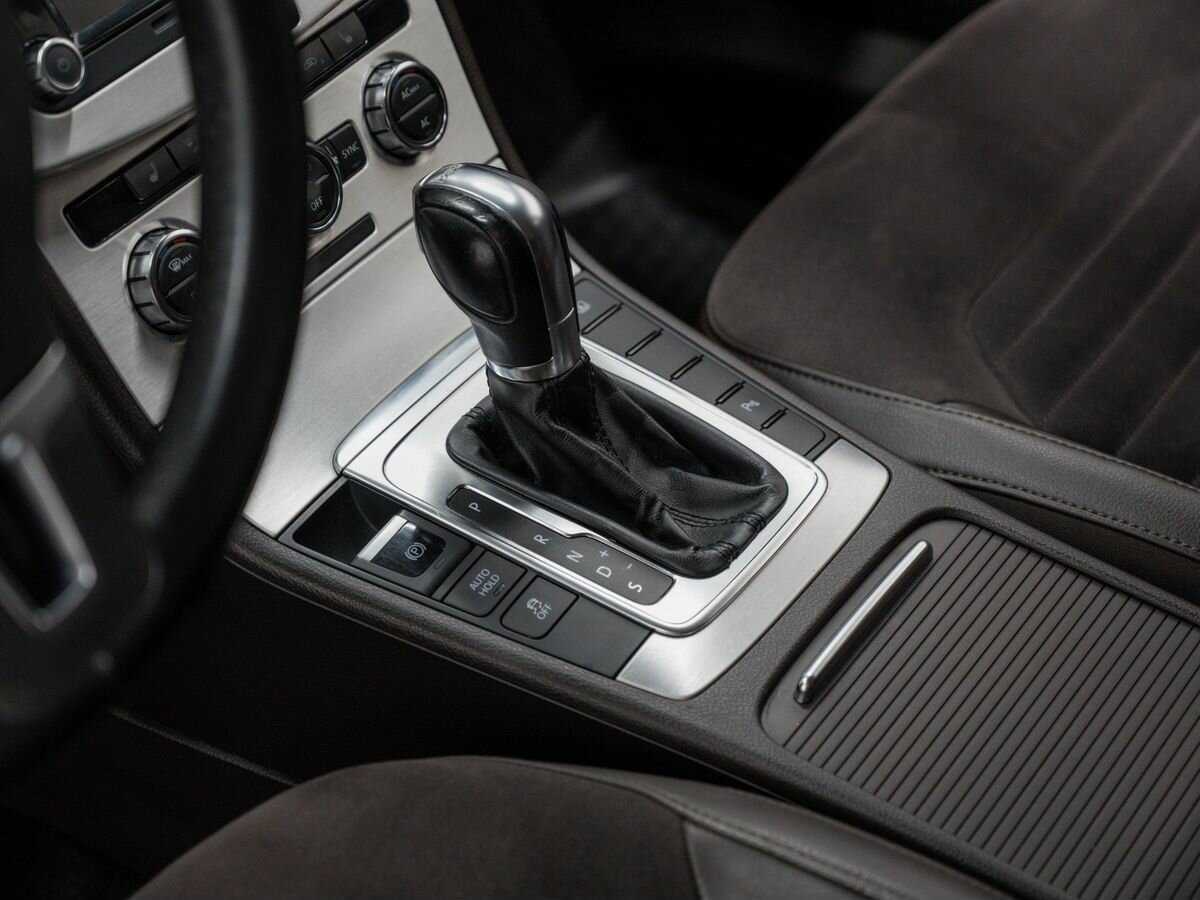 Volkswagen Passat б/у, 2012, Роботизированная. Фото: #17