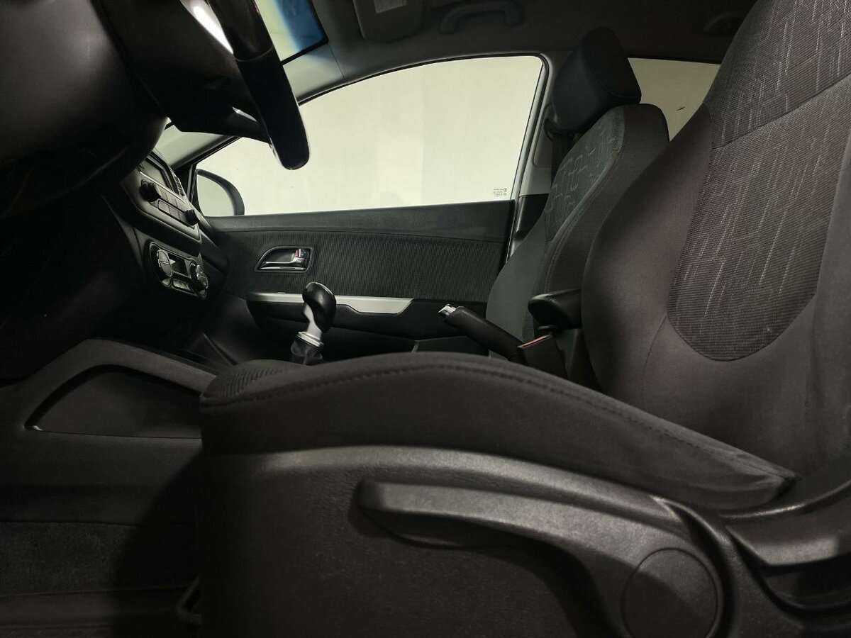 Kia Rio б/у, 2013, Механическая. Фото: #9