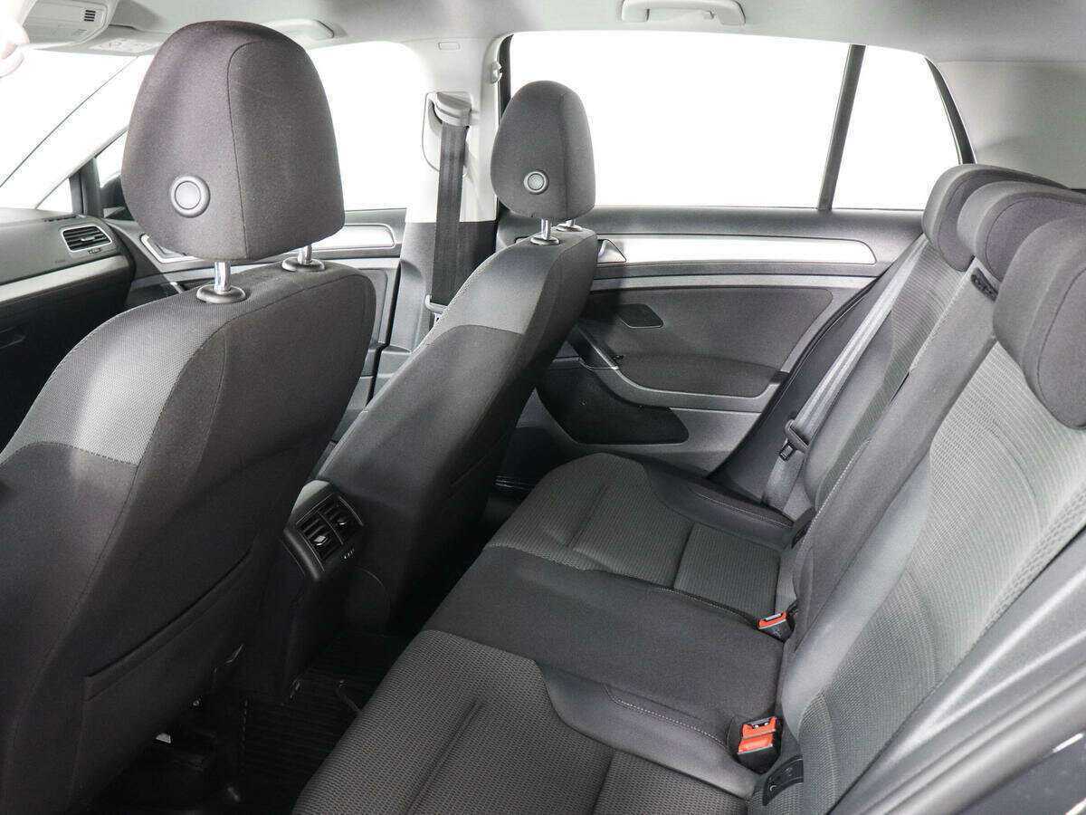 Volkswagen Golf б/у, 2016, Автоматическая. Фото: #11