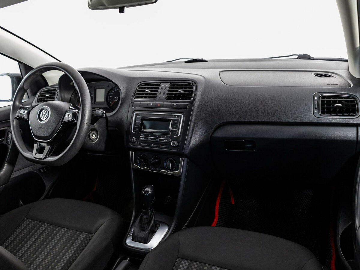 Volkswagen Polo б/у, 2016, Автоматическая. Фото: #6