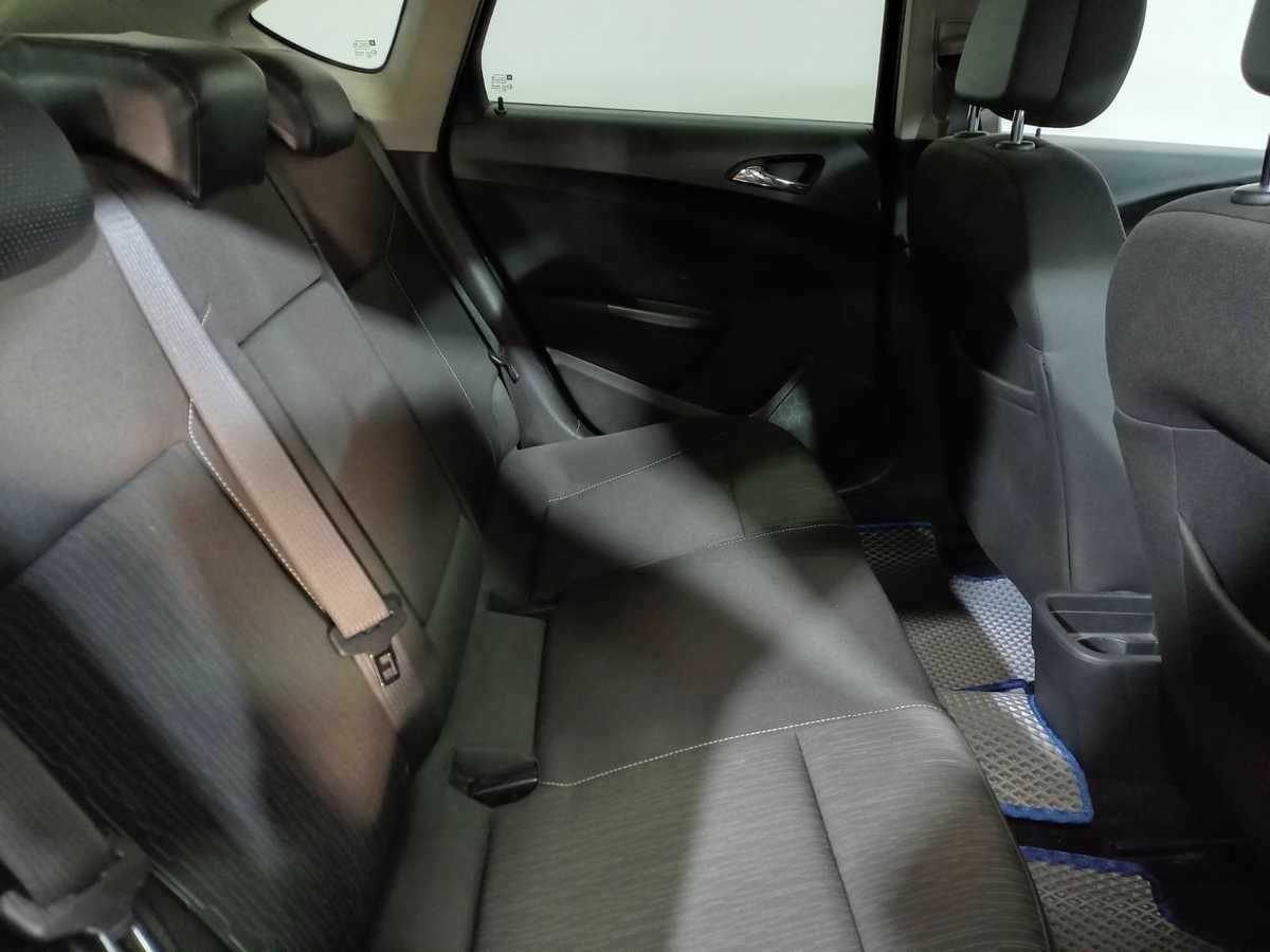 Opel Astra б/у, 2012, Механическая. Фото: #10