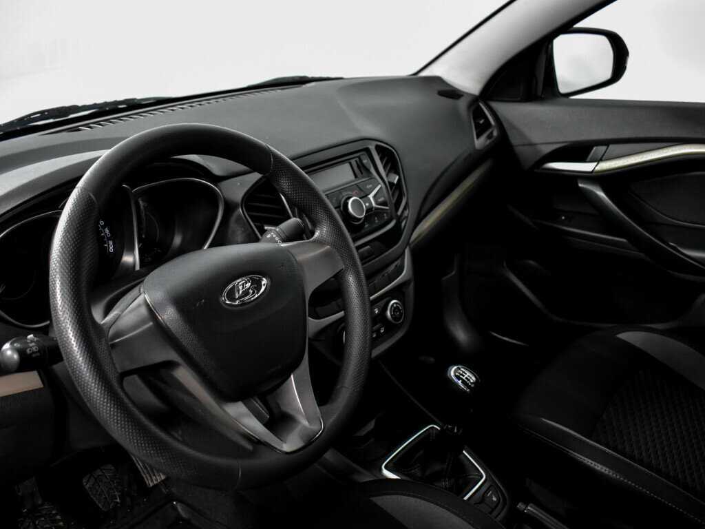 Lada (ВАЗ) Vesta б/у, 2016, Механическая. Фото: #8