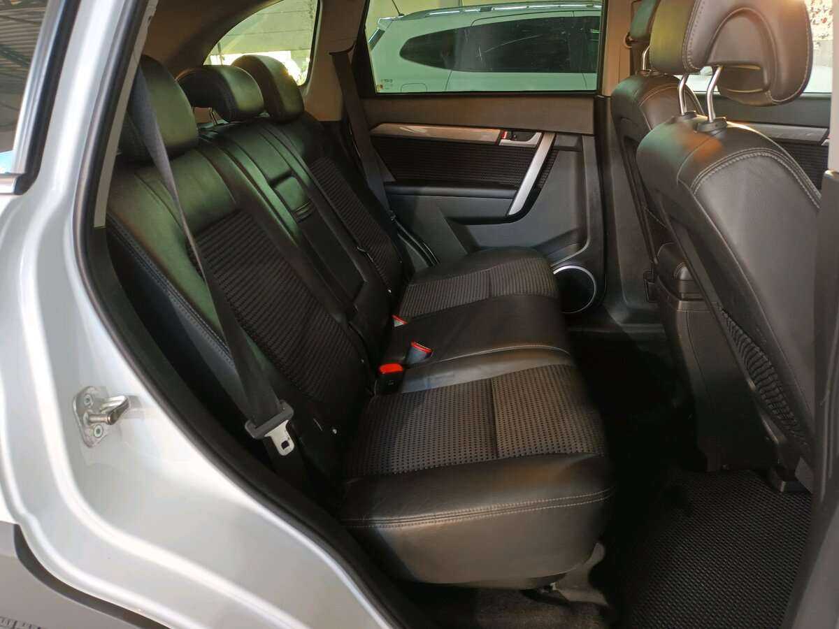 Chevrolet Captiva б/у, 2012, Автоматическая. Фото: #16