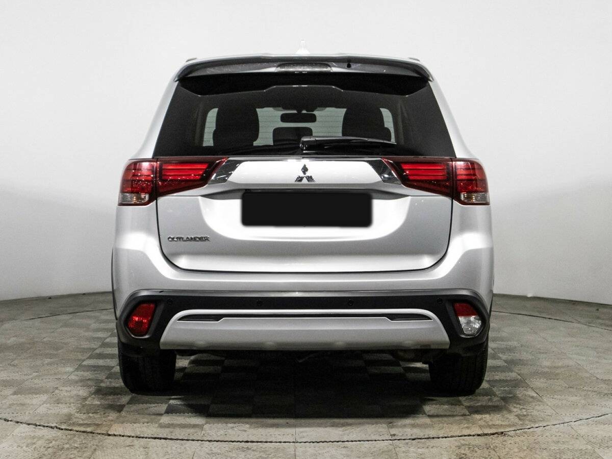 Mitsubishi Outlander б/у, 2022, Вариатор. Фото: #5