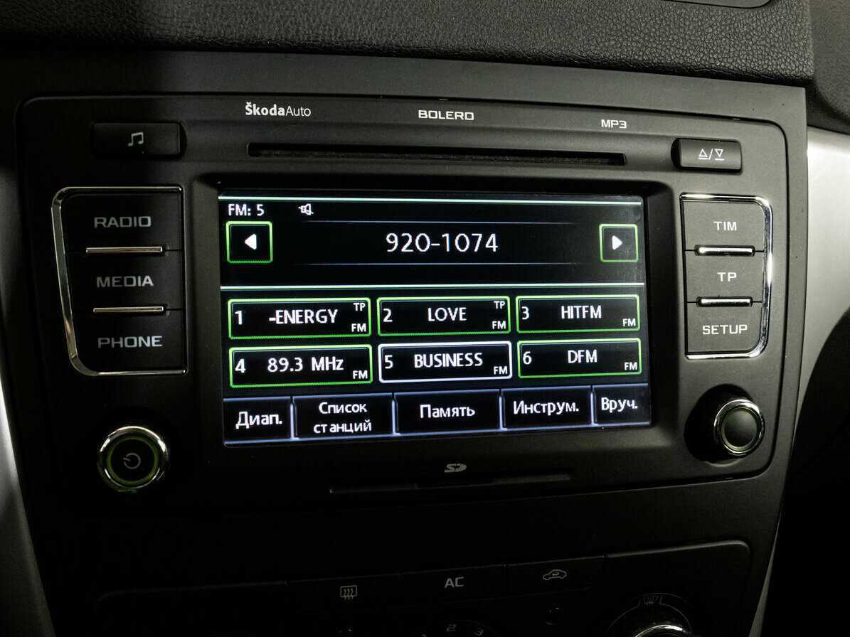 Skoda Yeti б/у, 2012, Механическая. Фото: #10