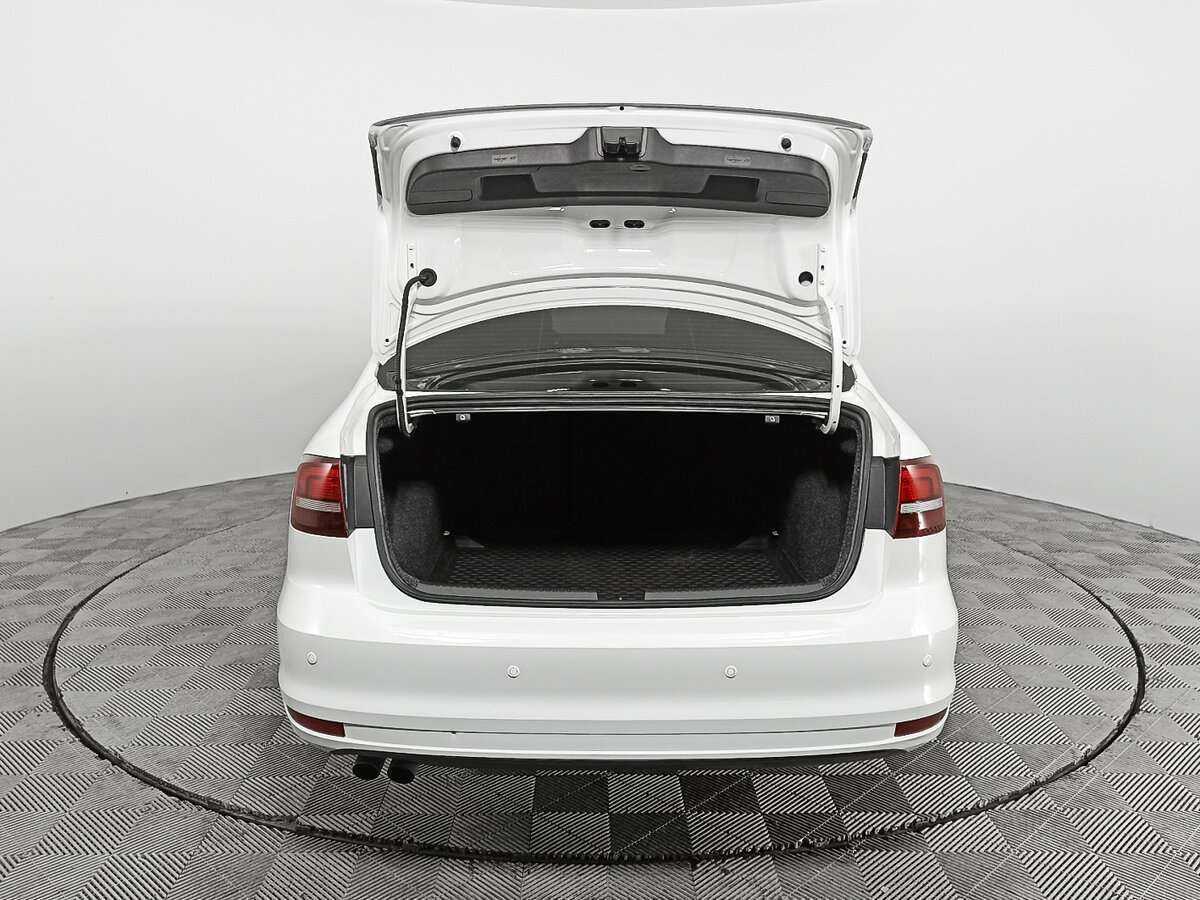 Volkswagen Jetta б/у, 2016, Роботизированная. Фото: #9