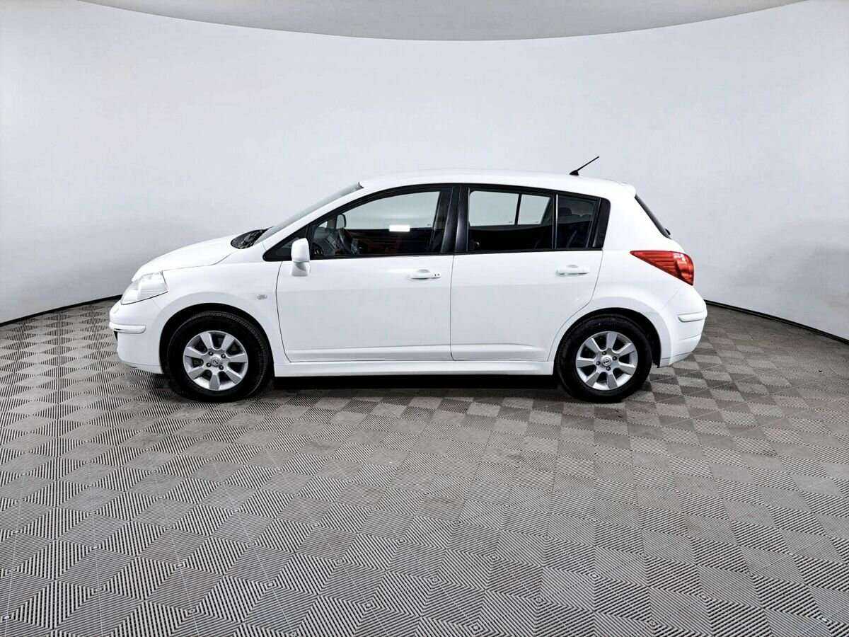 Nissan Tiida б/у, 2012, Механическая. Фото: #7