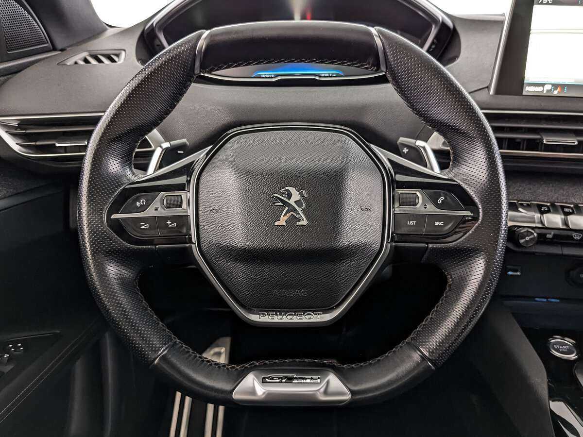 Peugeot 3008 б/у, 2018, Автоматическая. Фото: #15